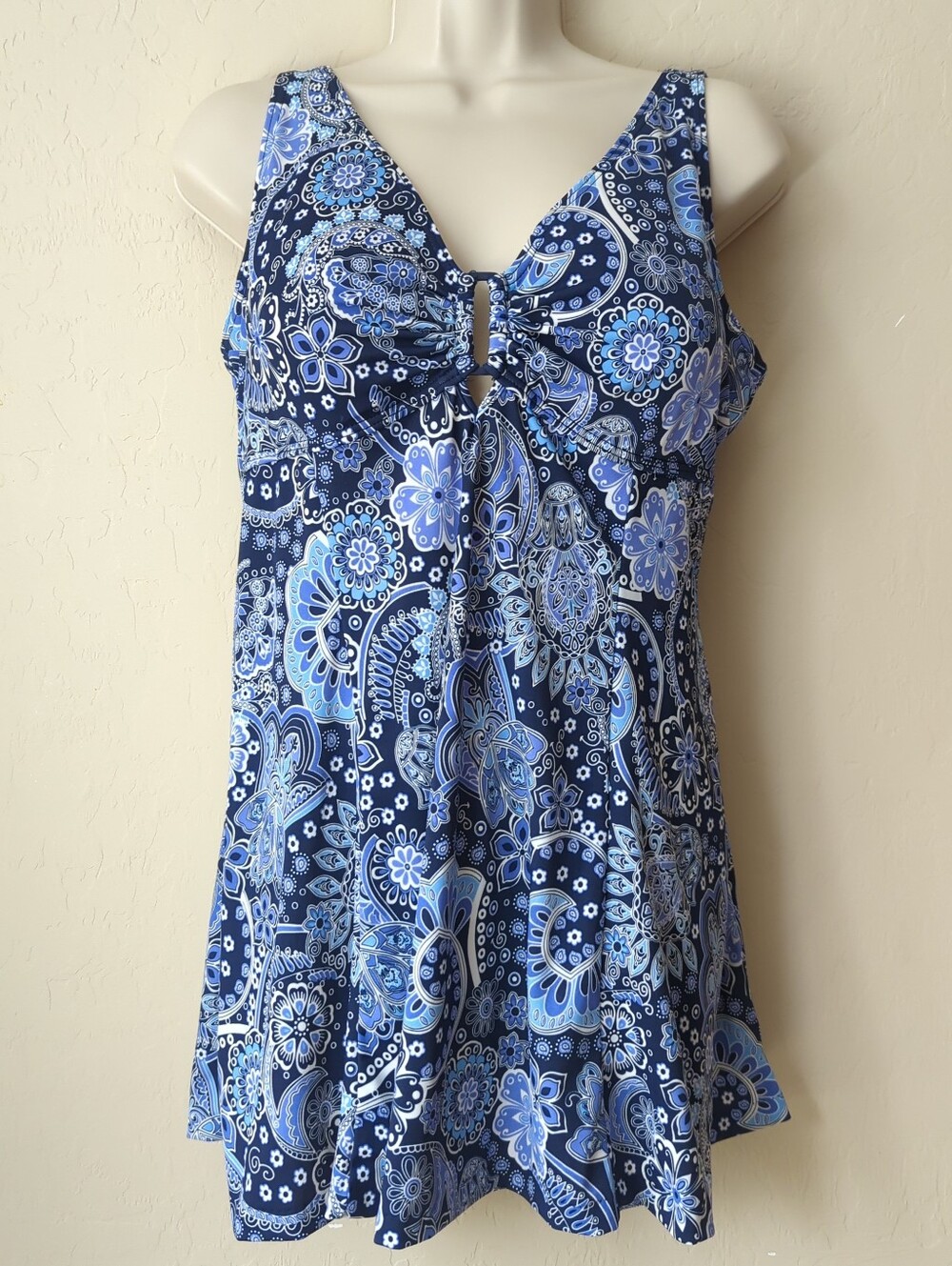 It Figures One Piece Overlay Plus 18W Tankini Top Built In Bra Slip On Paisley